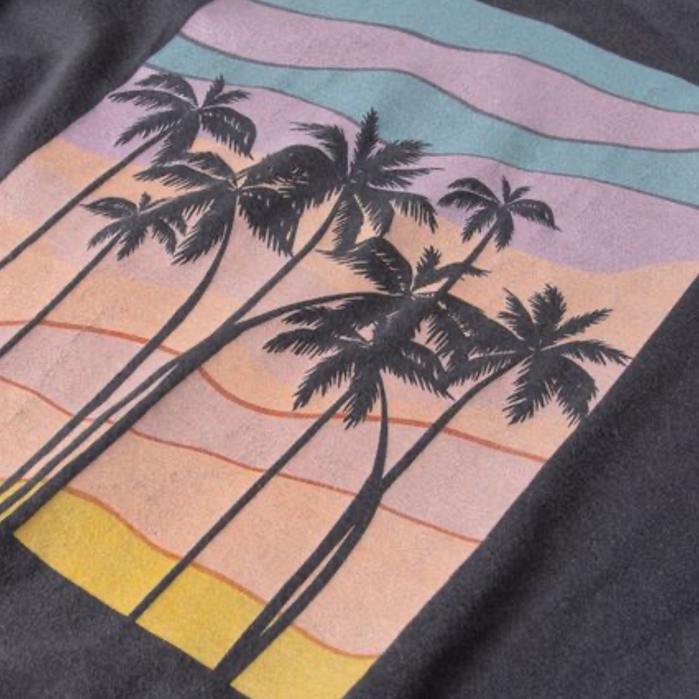 Marine Layer Tri-blend slightly cropped  t-shirt. Size Medium. Free w/purchase.